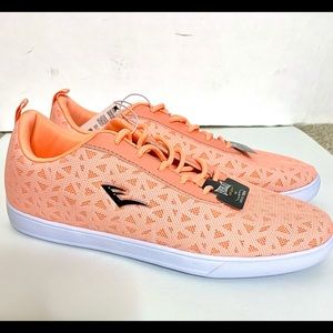 Everlast size 9 1/2 peach color running shoe